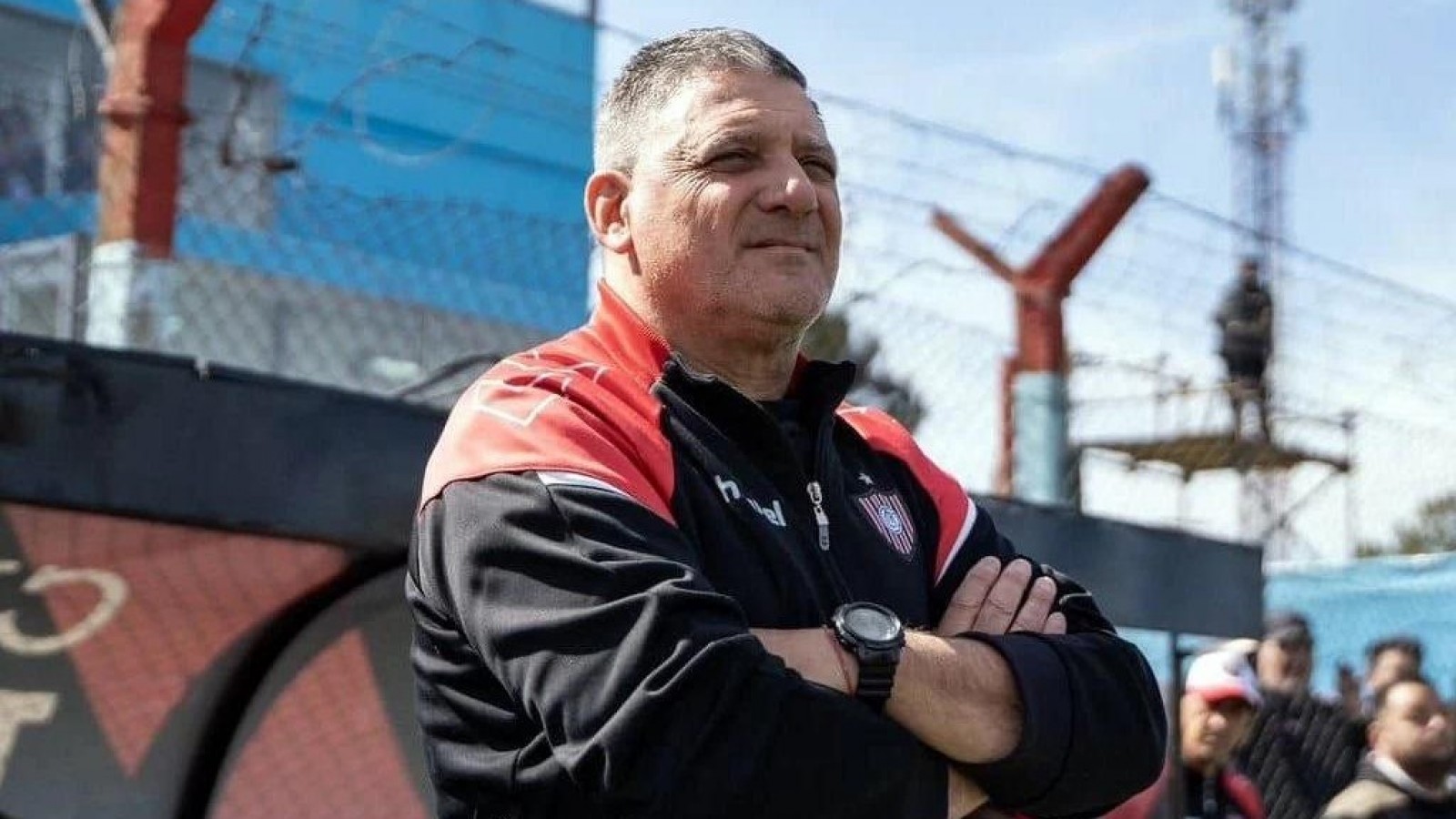 "Fue un golpe de nocaut", dijo DT de Chacarita sobre el accidente de Perdomo